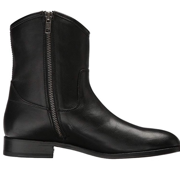 Frye Melissa Button Short 2 size 6 B - Picture 3 of 7